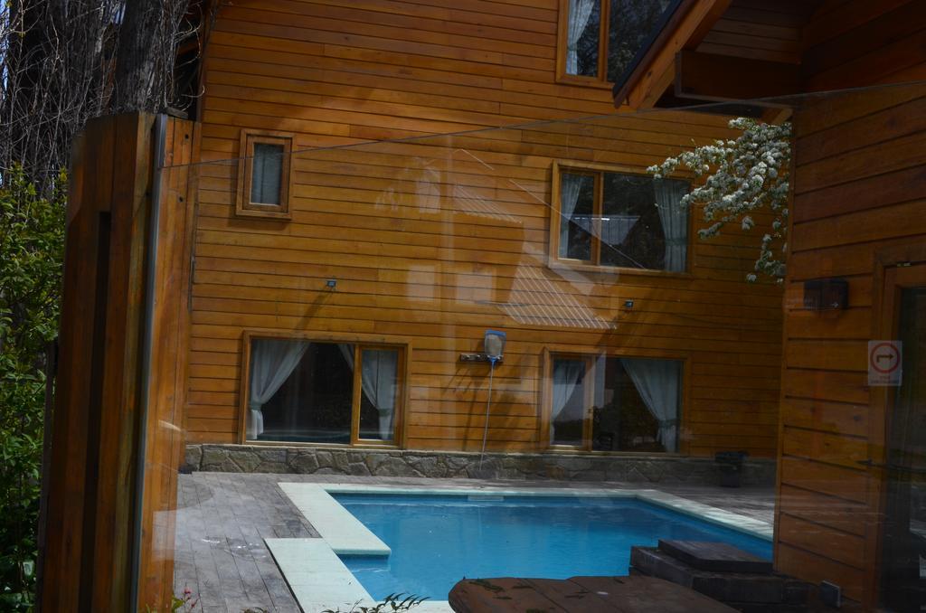 Apart Hotel Robles Del Sur Сан-Мартин-де-лос-Андес Экстерьер фото